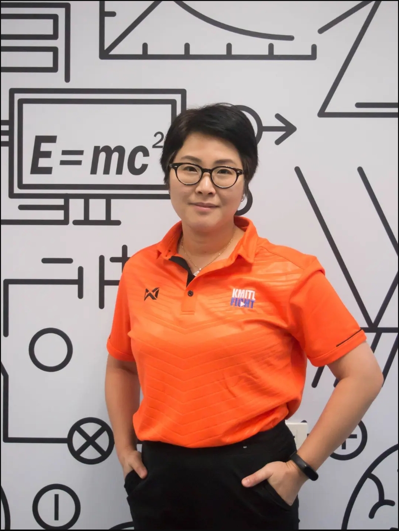 รศ.ดร.ภัทรียา ดำรงศักดิ์